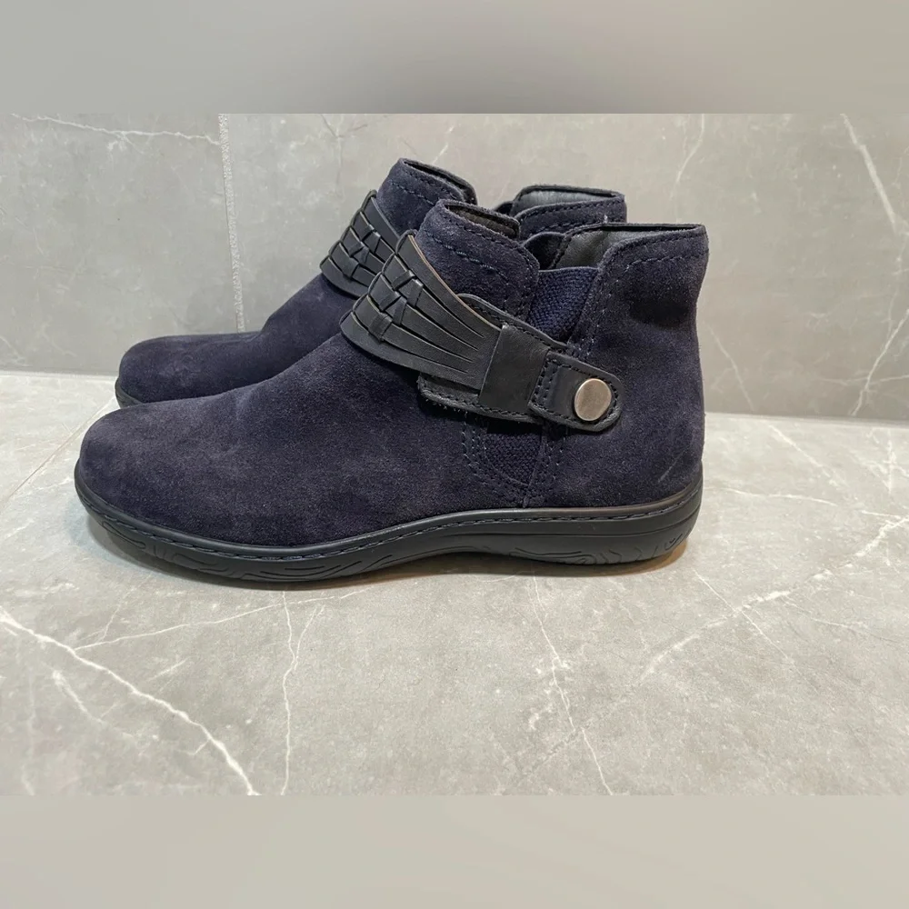Earth Suede Synal Ankle Bootie in Navy with Fringe Accent